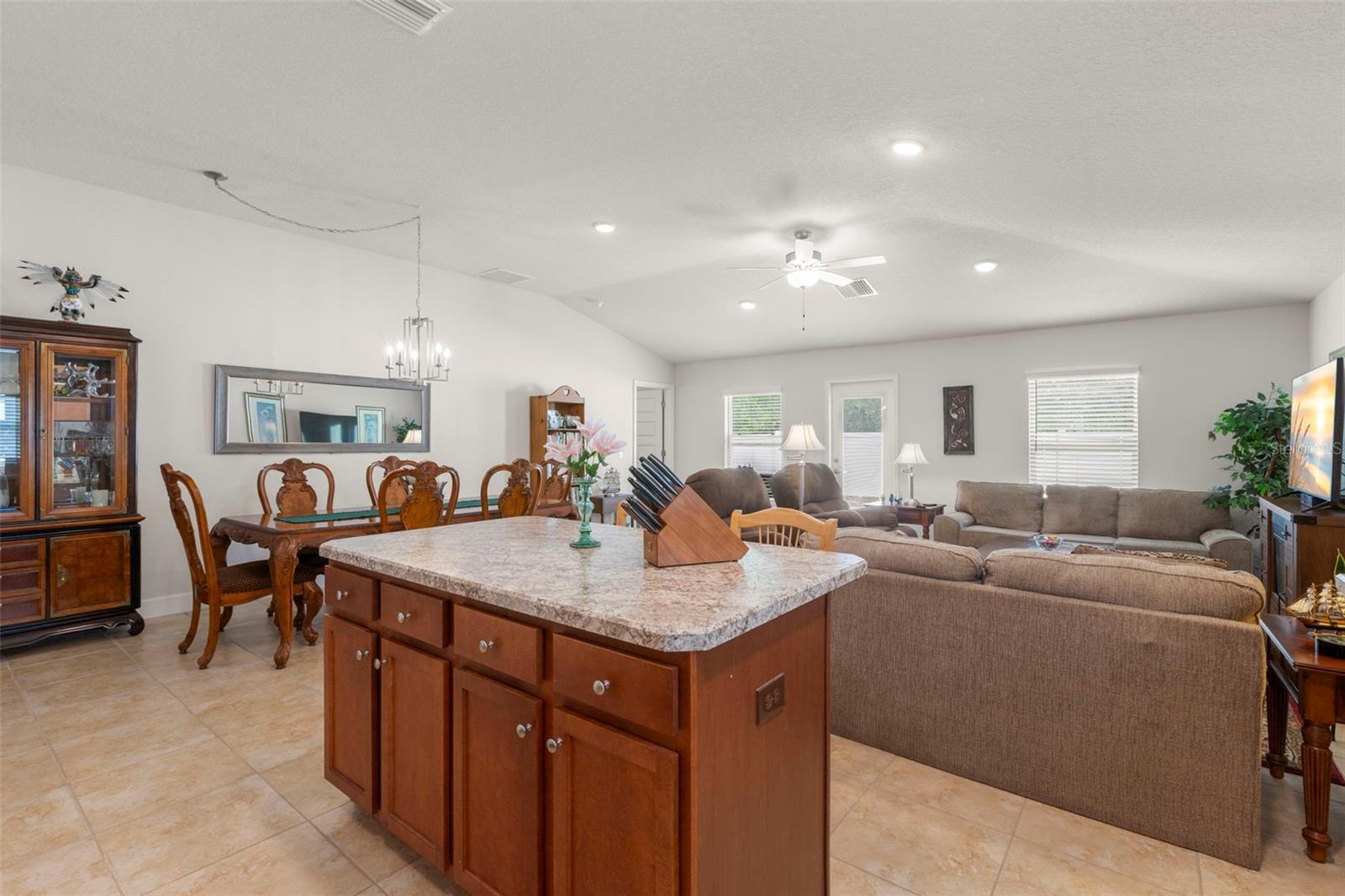 Image 9 of 44 For 16114 Vine Cliff Avenue