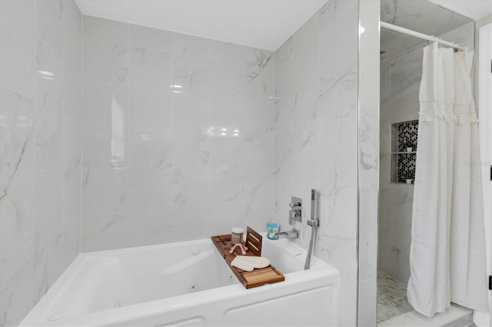 Image 21 of 40 For 8007 Mimosa Drive