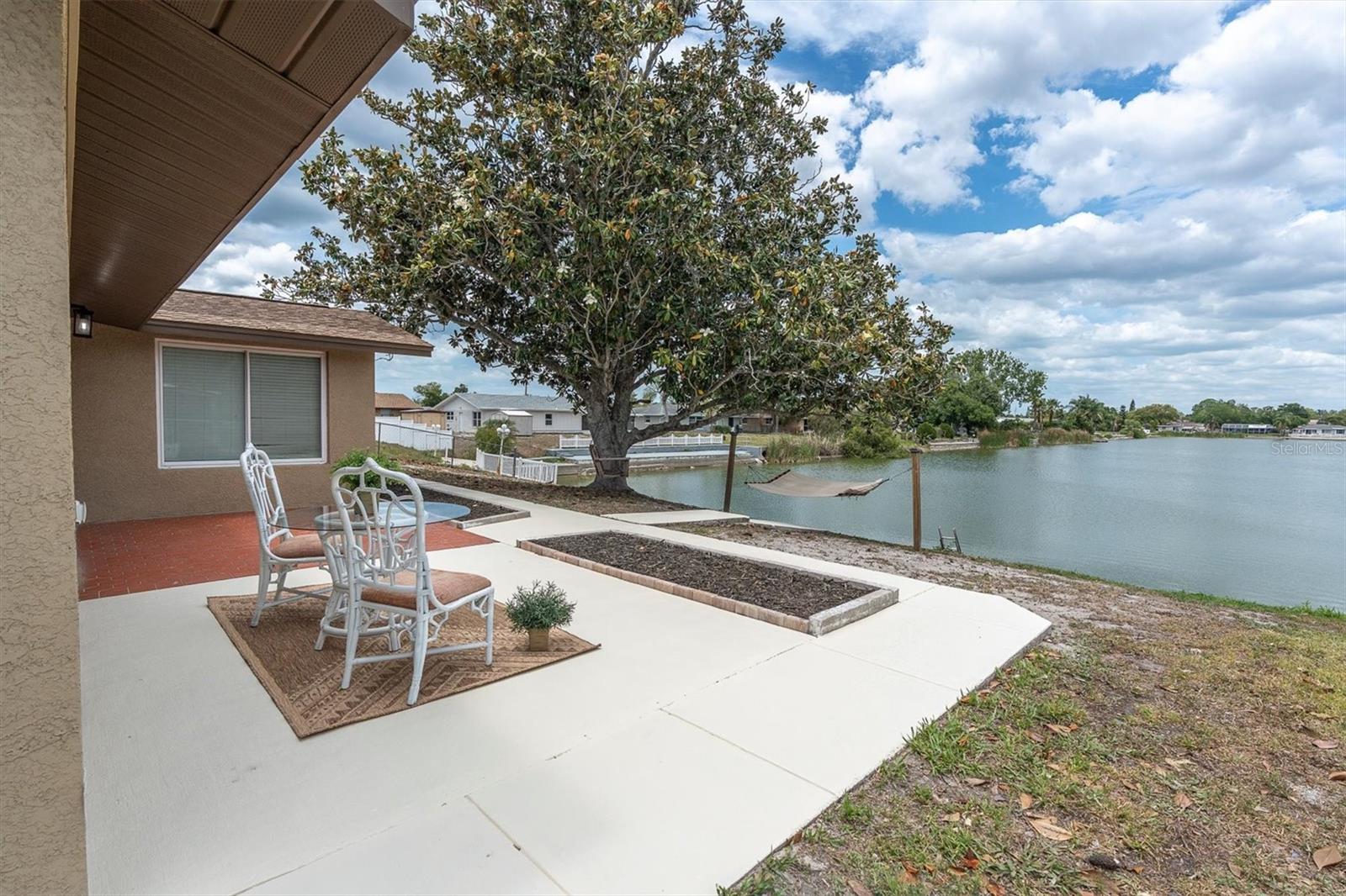 Image 24 of 40 For 8007 Mimosa Drive