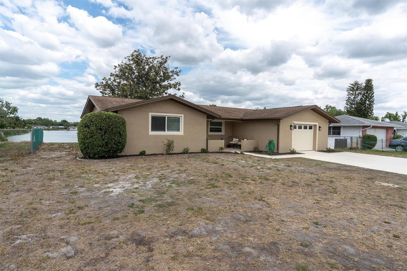 Image 38 of 40 For 8007 Mimosa Drive