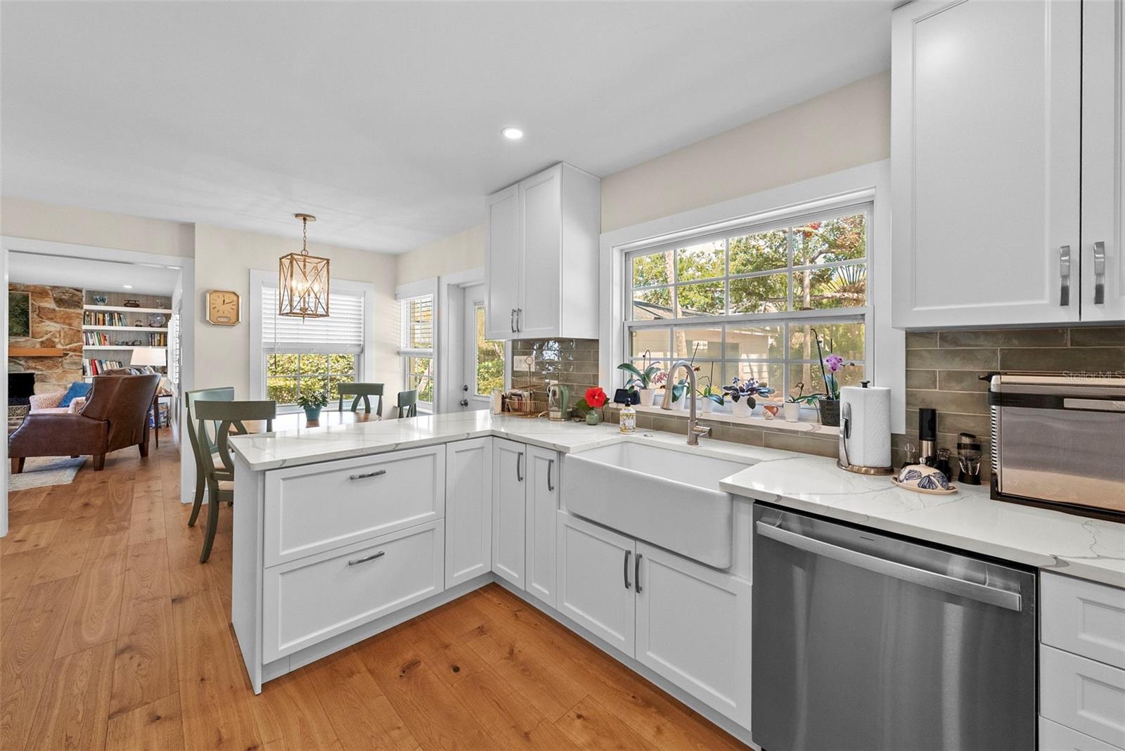 Image 14 of 58 For 4705 San Rafael Street