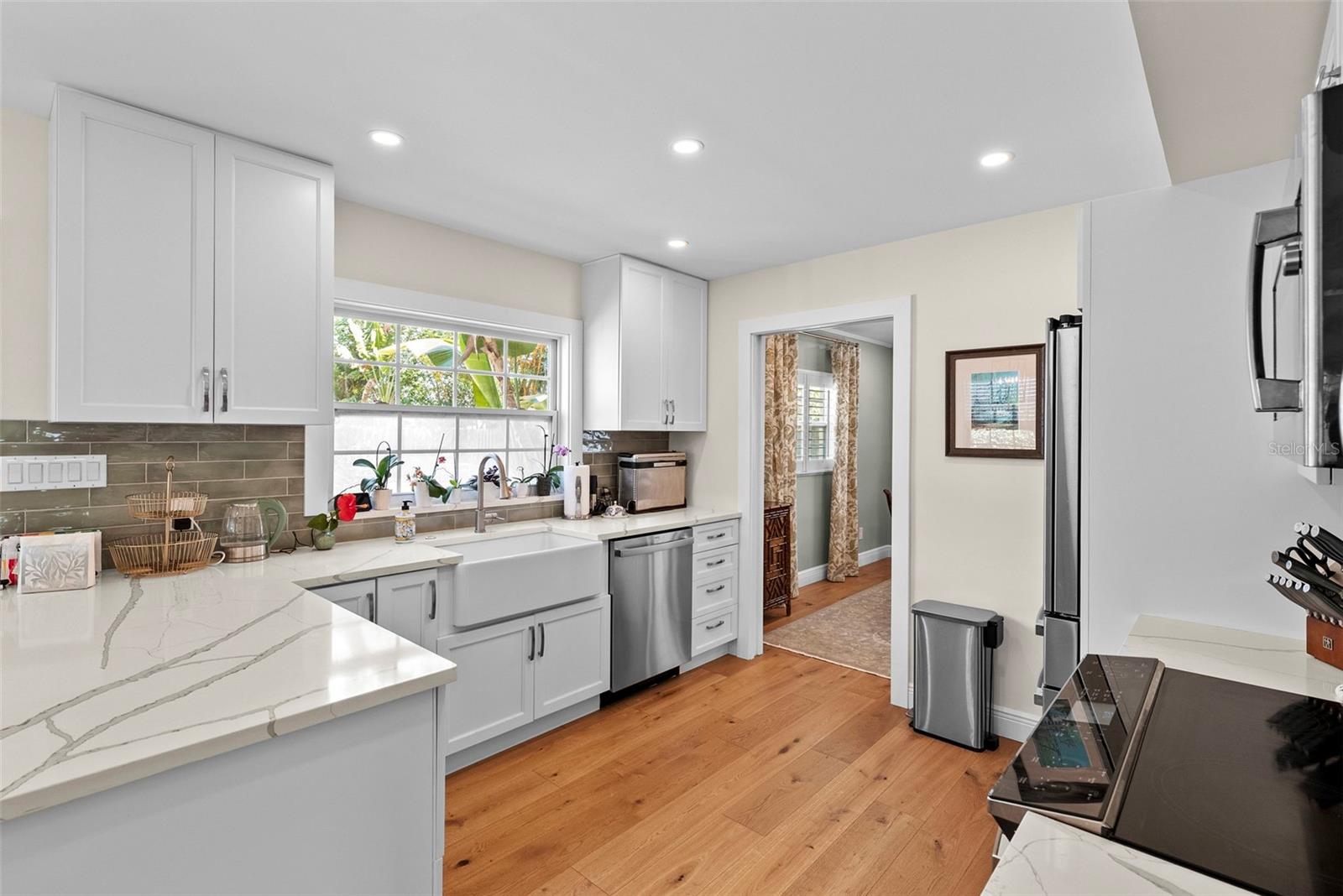 Image 16 of 58 For 4705 San Rafael Street