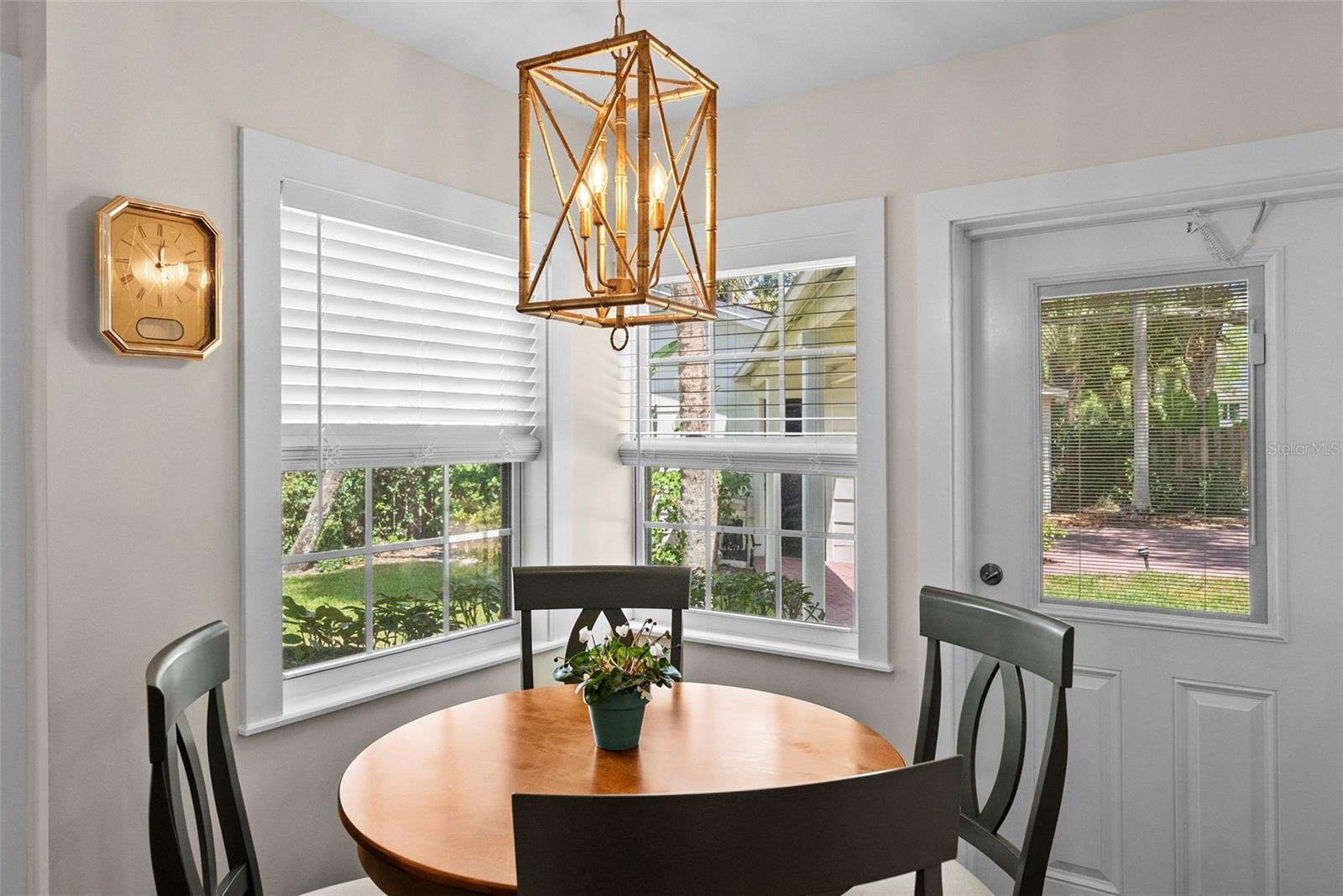 Image 17 of 58 For 4705 San Rafael Street