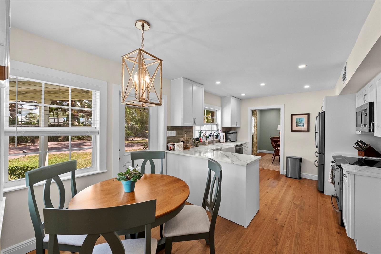 Image 18 of 58 For 4705 San Rafael Street