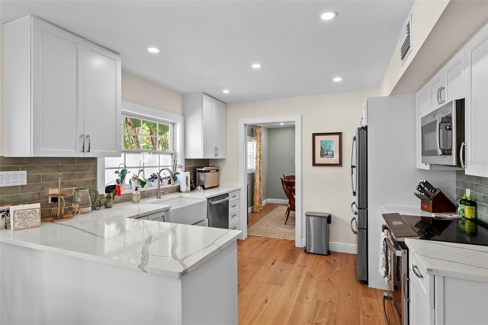 Image 19 of 58 For 4705 San Rafael Street