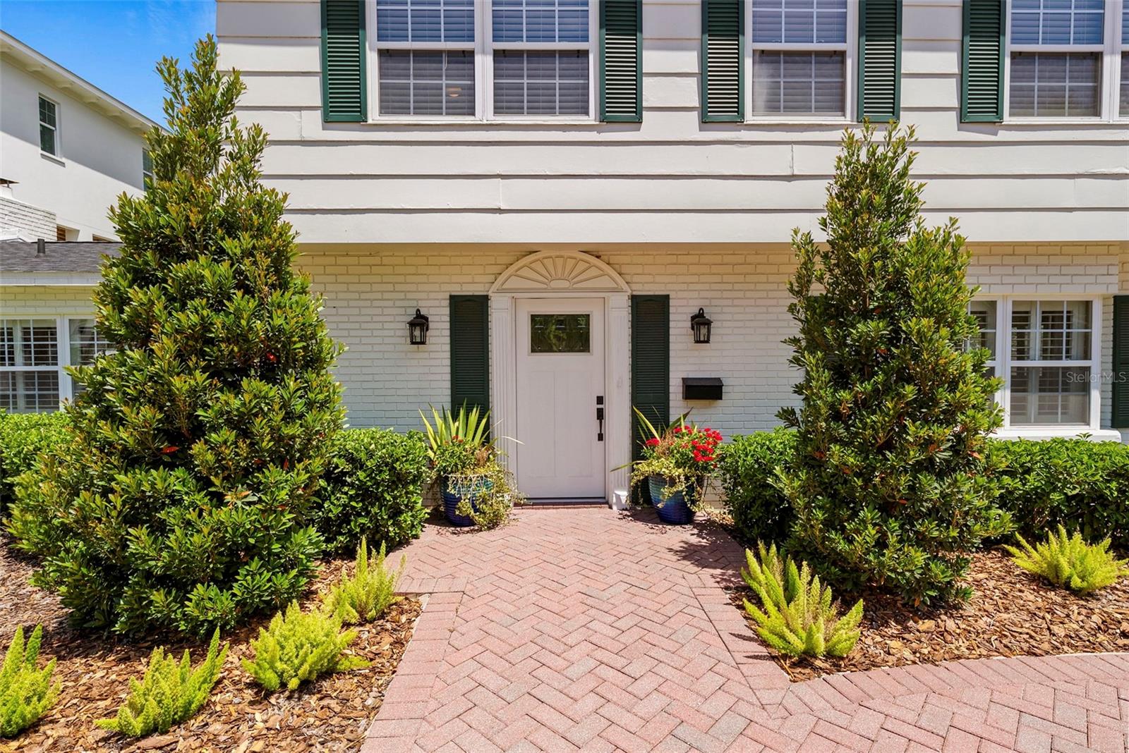 Image 3 of 58 For 4705 San Rafael Street