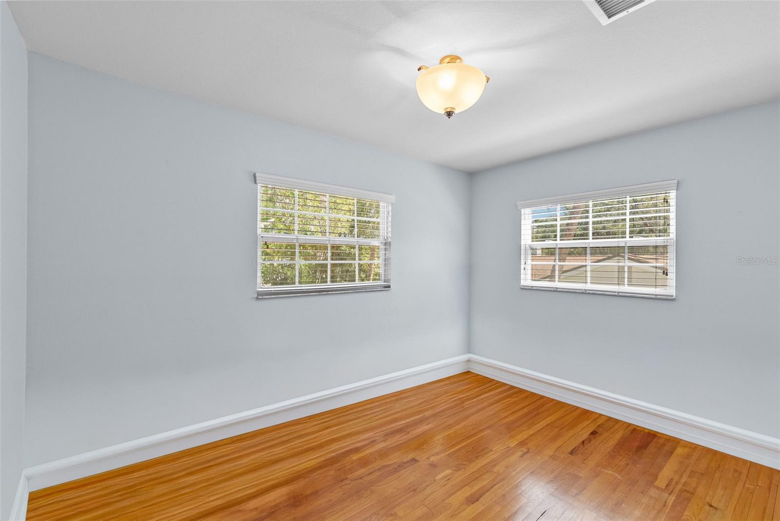 Image 39 of 58 For 4705 San Rafael Street