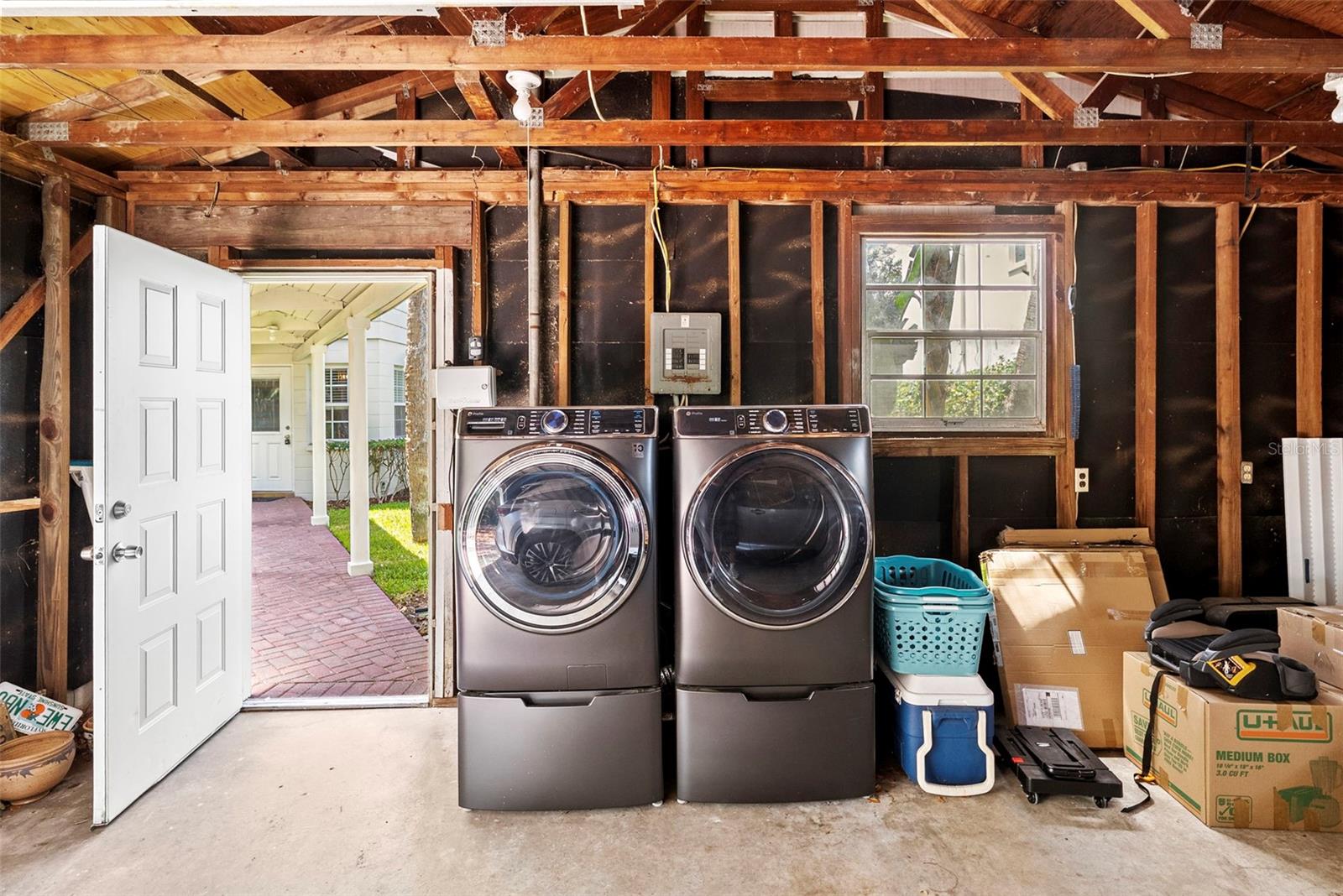 Image 41 of 58 For 4705 San Rafael Street