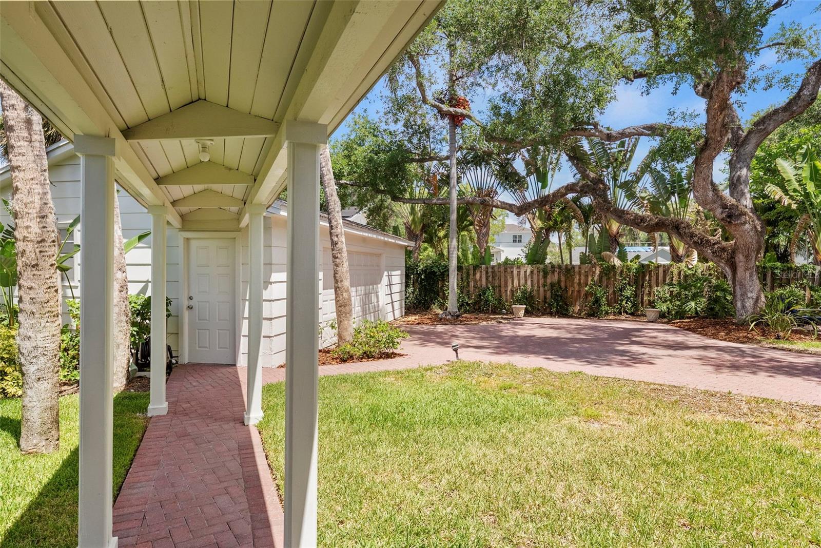 Image 43 of 58 For 4705 San Rafael Street