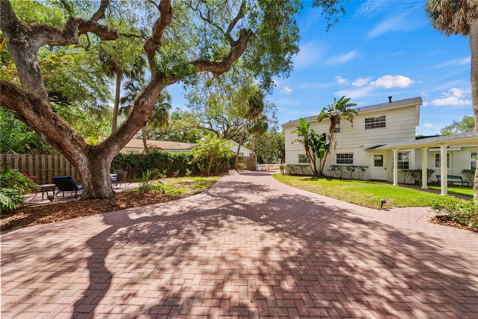 Image 46 of 58 For 4705 San Rafael Street