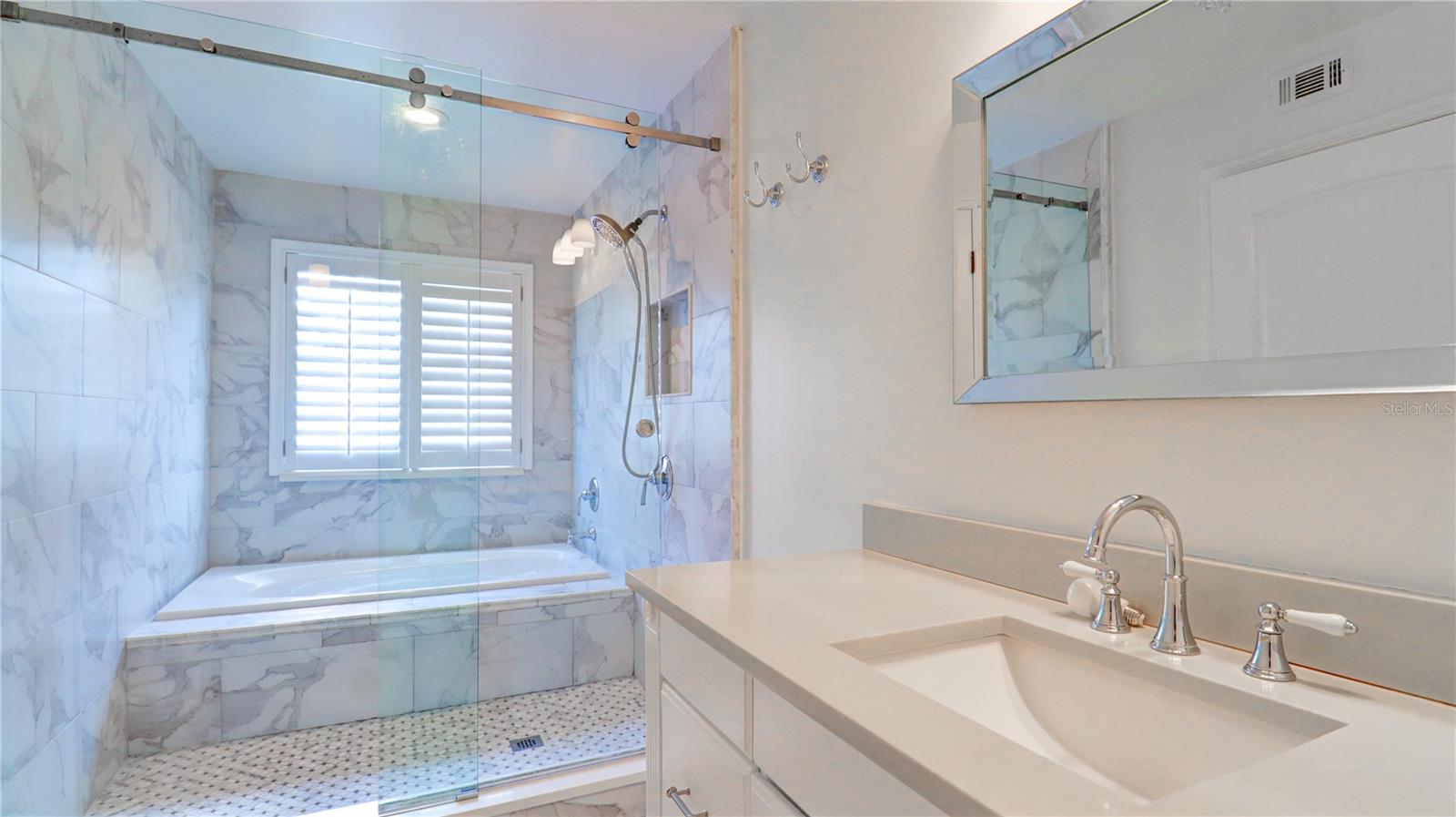 Image 33 of 35 For 9481 Highland Oak Drive 1001