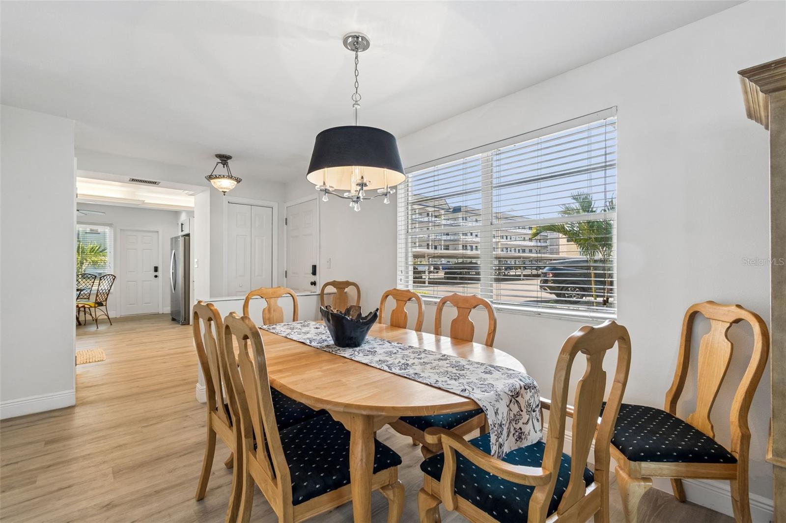 Image 10 of 47 For 5960 30th Avenue S 114