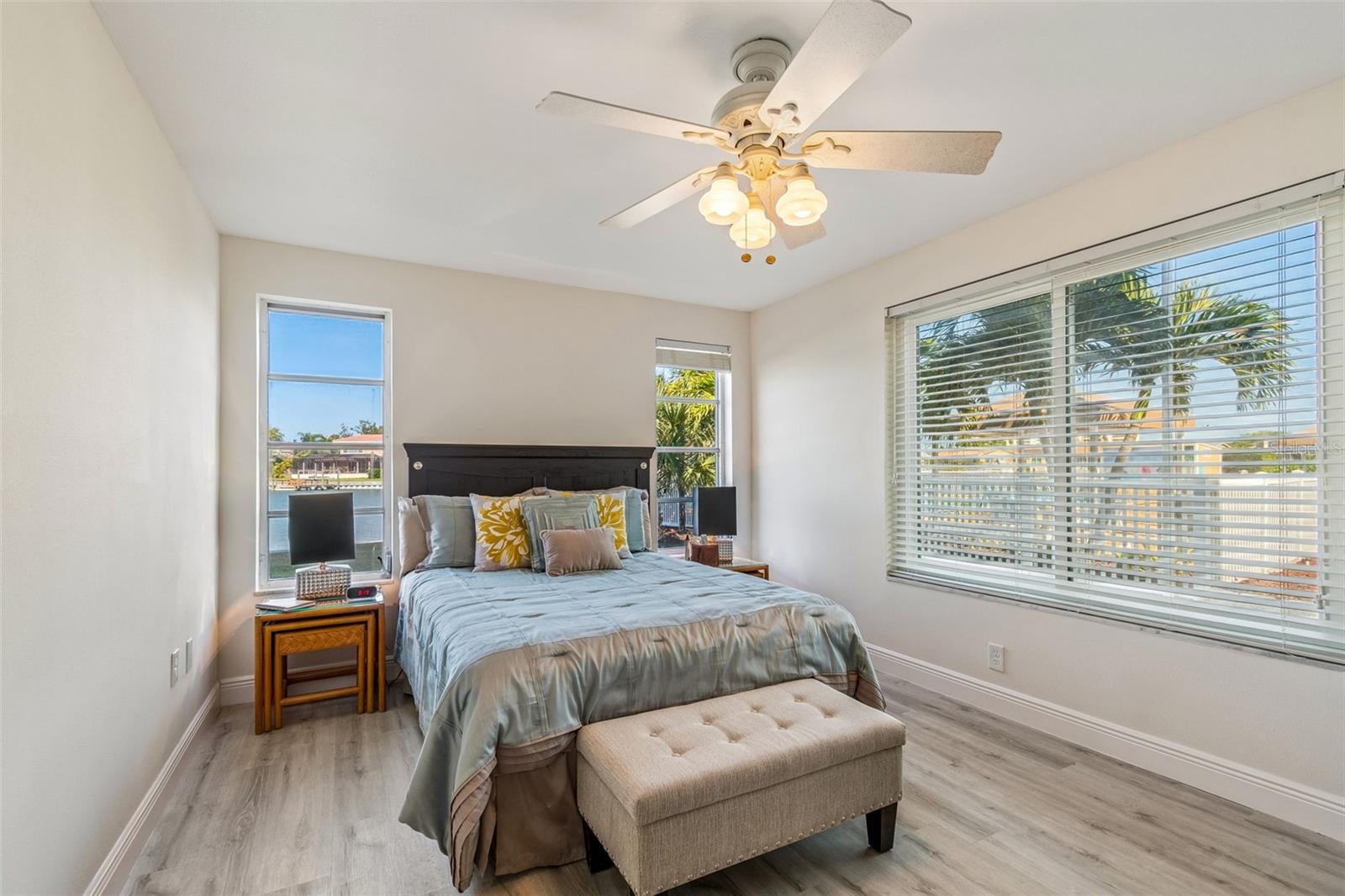 Image 22 of 47 For 5960 30th Avenue S 114