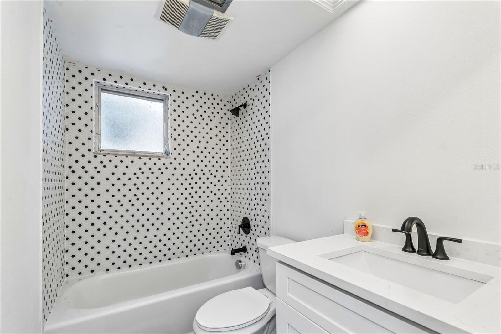 Image 23 of 47 For 5960 30th Avenue S 114