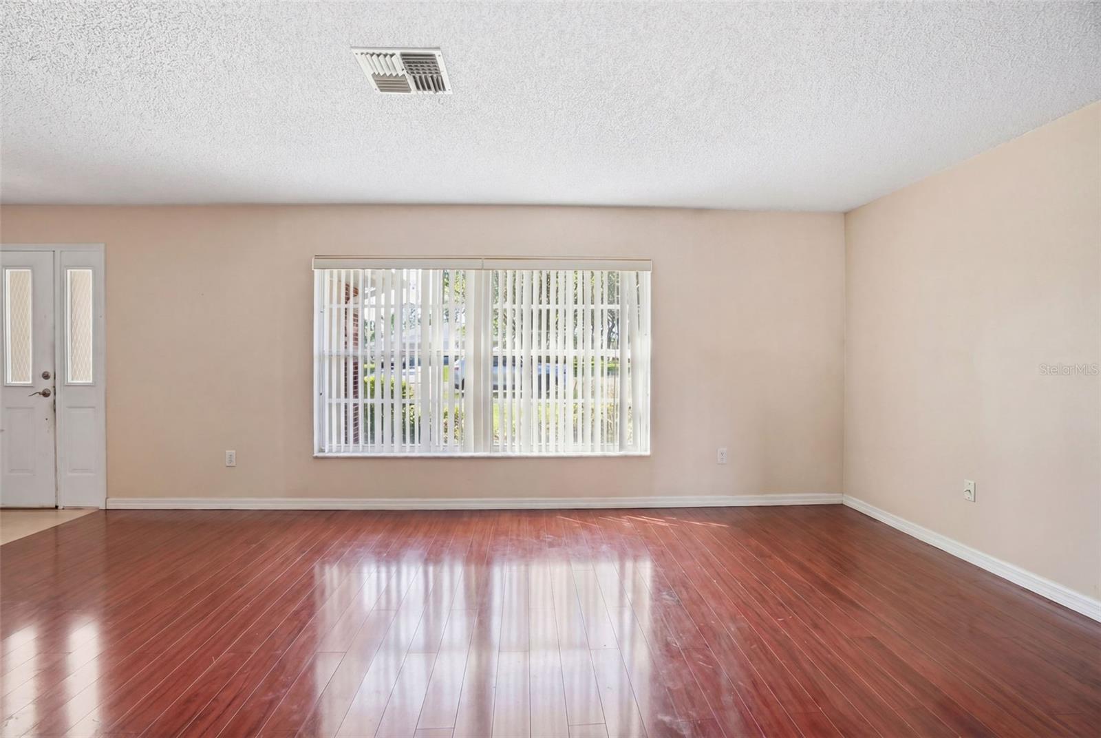 Image 11 of 63 For 2258 Claremont Lane