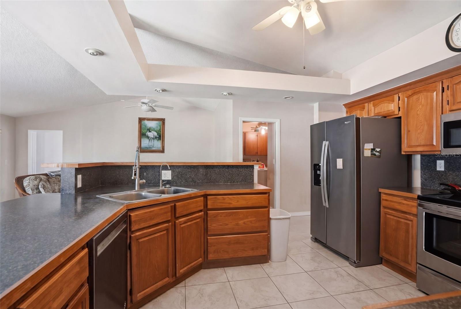 Image 21 of 63 For 2258 Claremont Lane