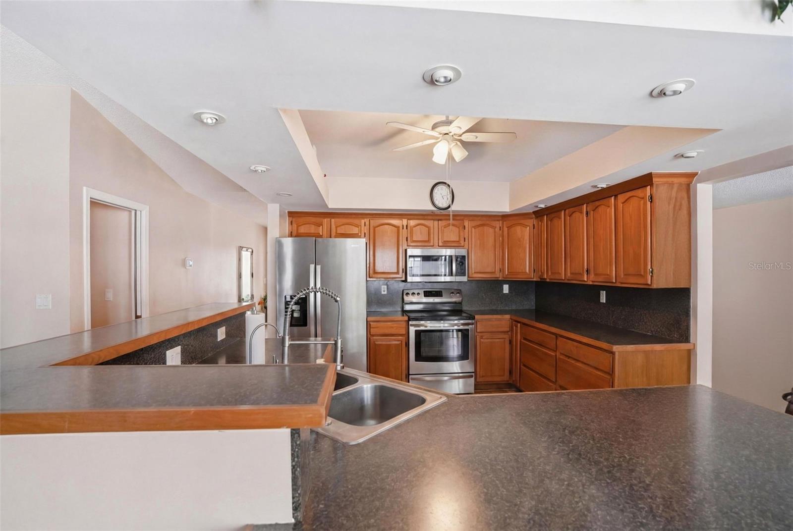 Image 23 of 63 For 2258 Claremont Lane