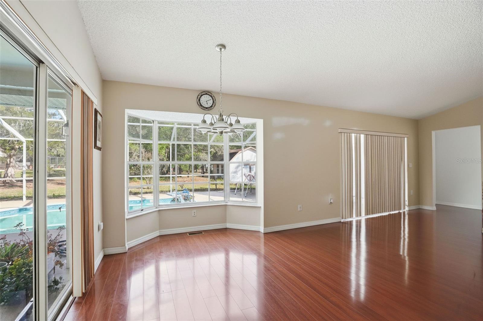 Image 26 of 63 For 2258 Claremont Lane