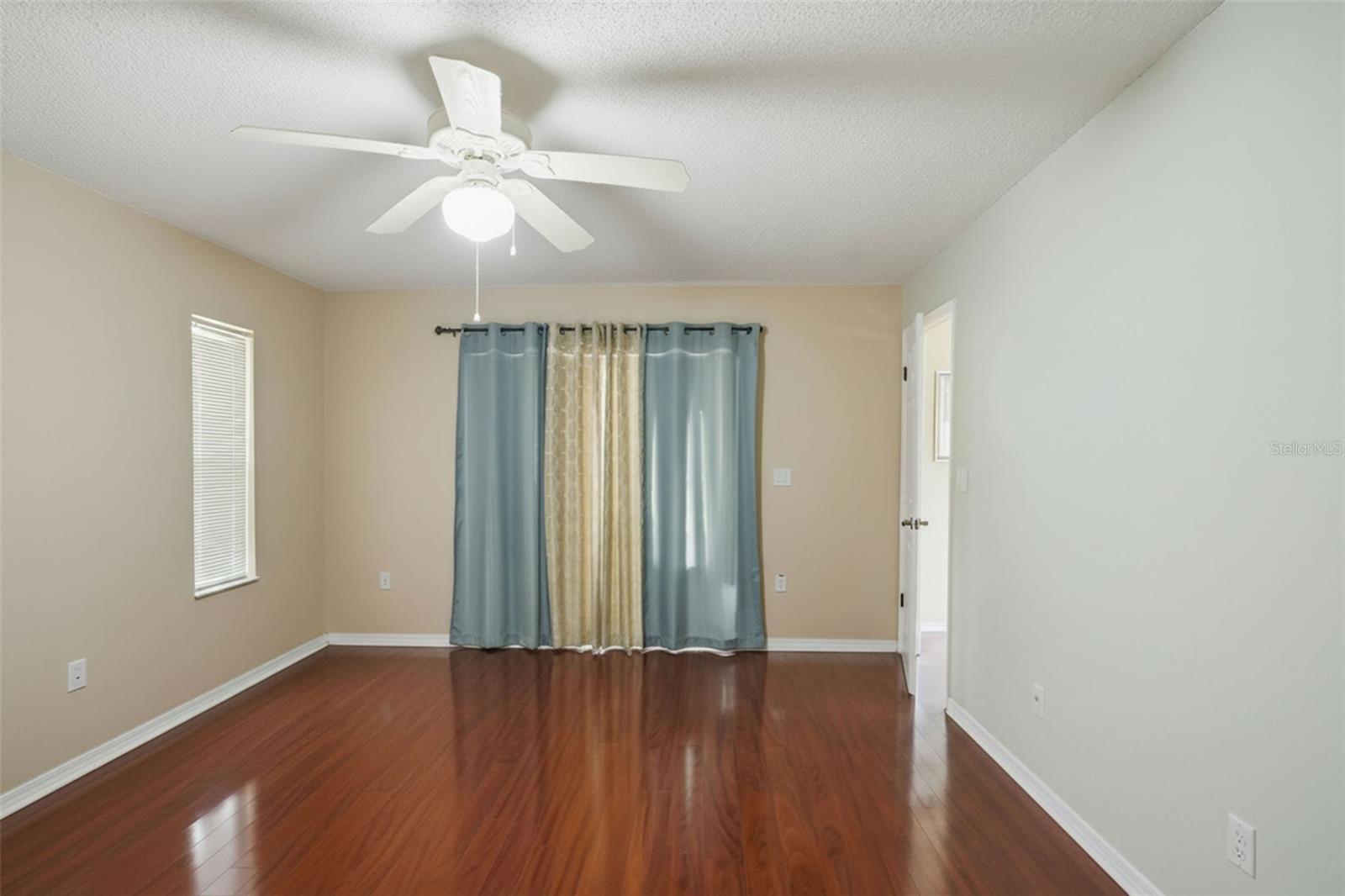 Image 29 of 63 For 2258 Claremont Lane