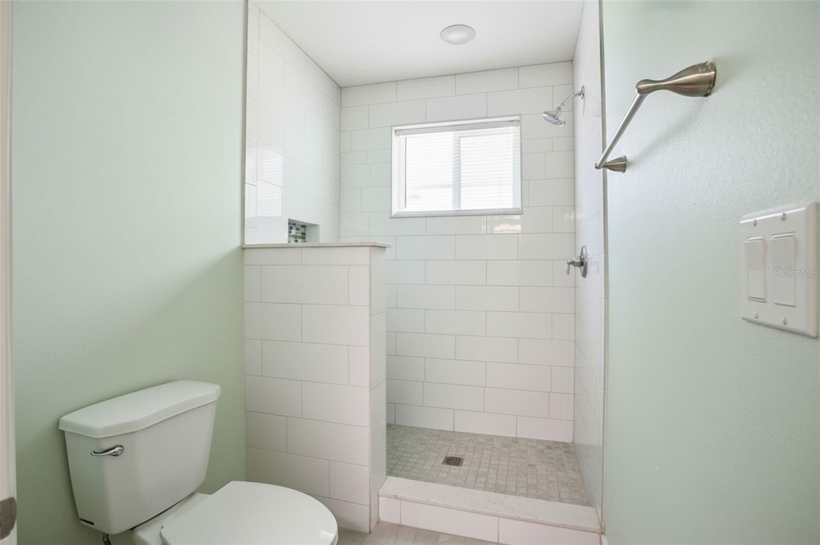 Image 39 of 63 For 2258 Claremont Lane