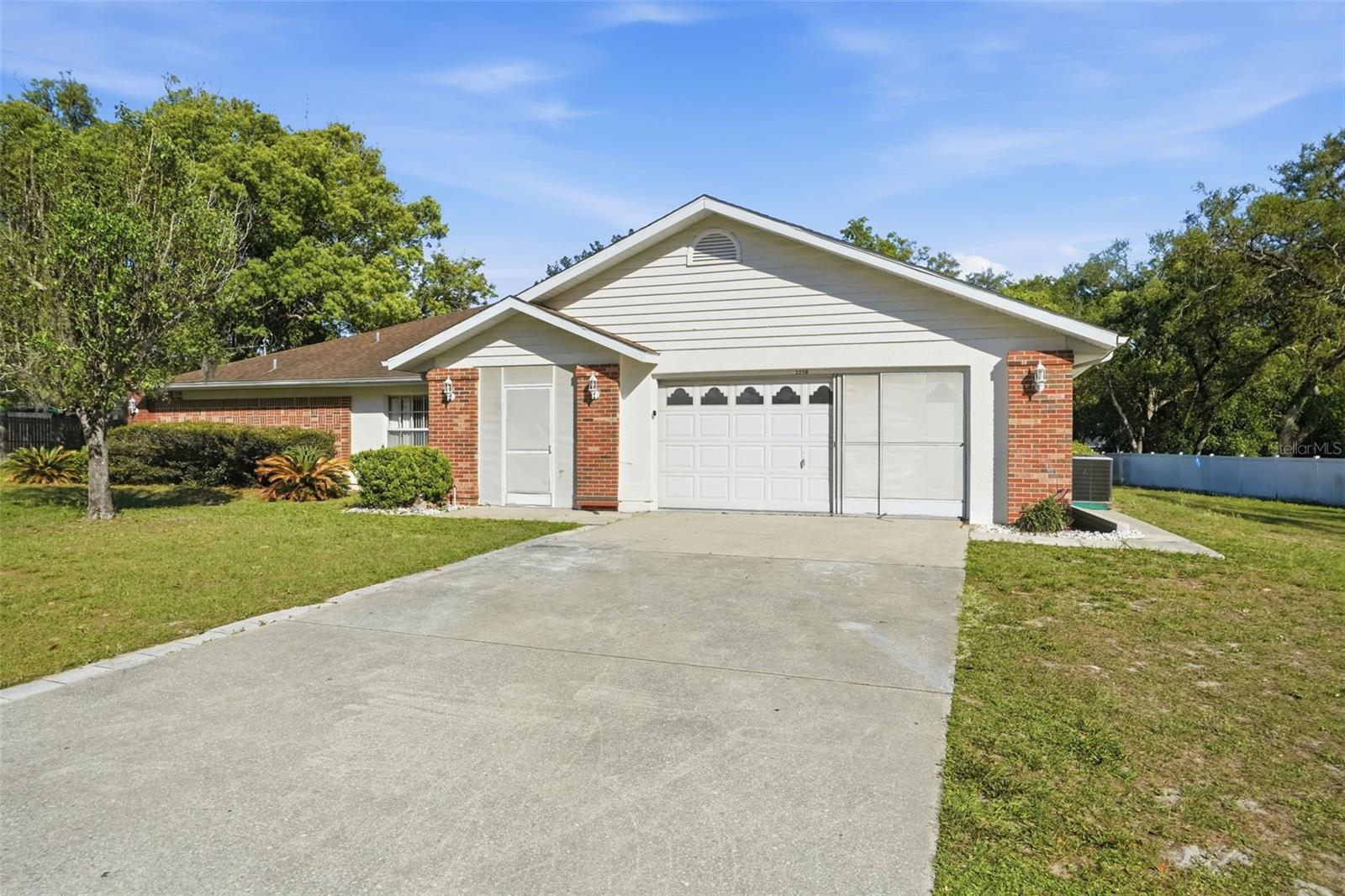 Image 4 of 63 For 2258 Claremont Lane