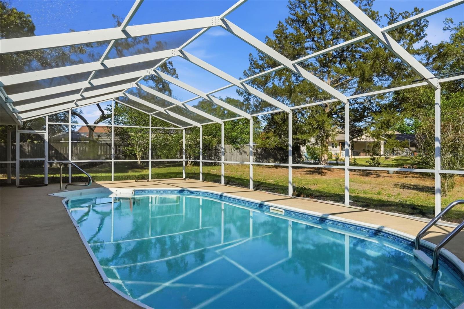 Image 44 of 63 For 2258 Claremont Lane