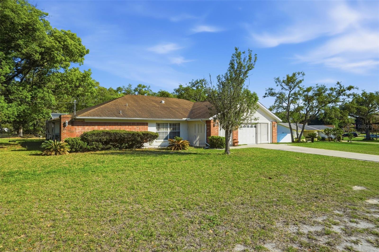 Image 5 of 63 For 2258 Claremont Lane