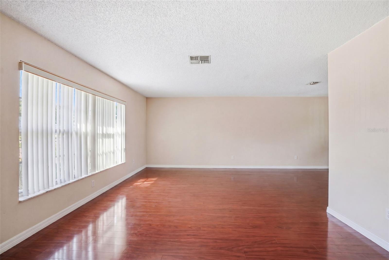 Image 9 of 63 For 2258 Claremont Lane