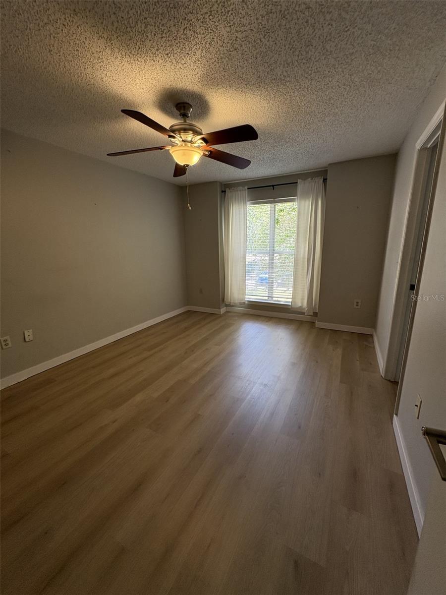 Image 12 of 19 For 4211 Chatham Oak Court 114