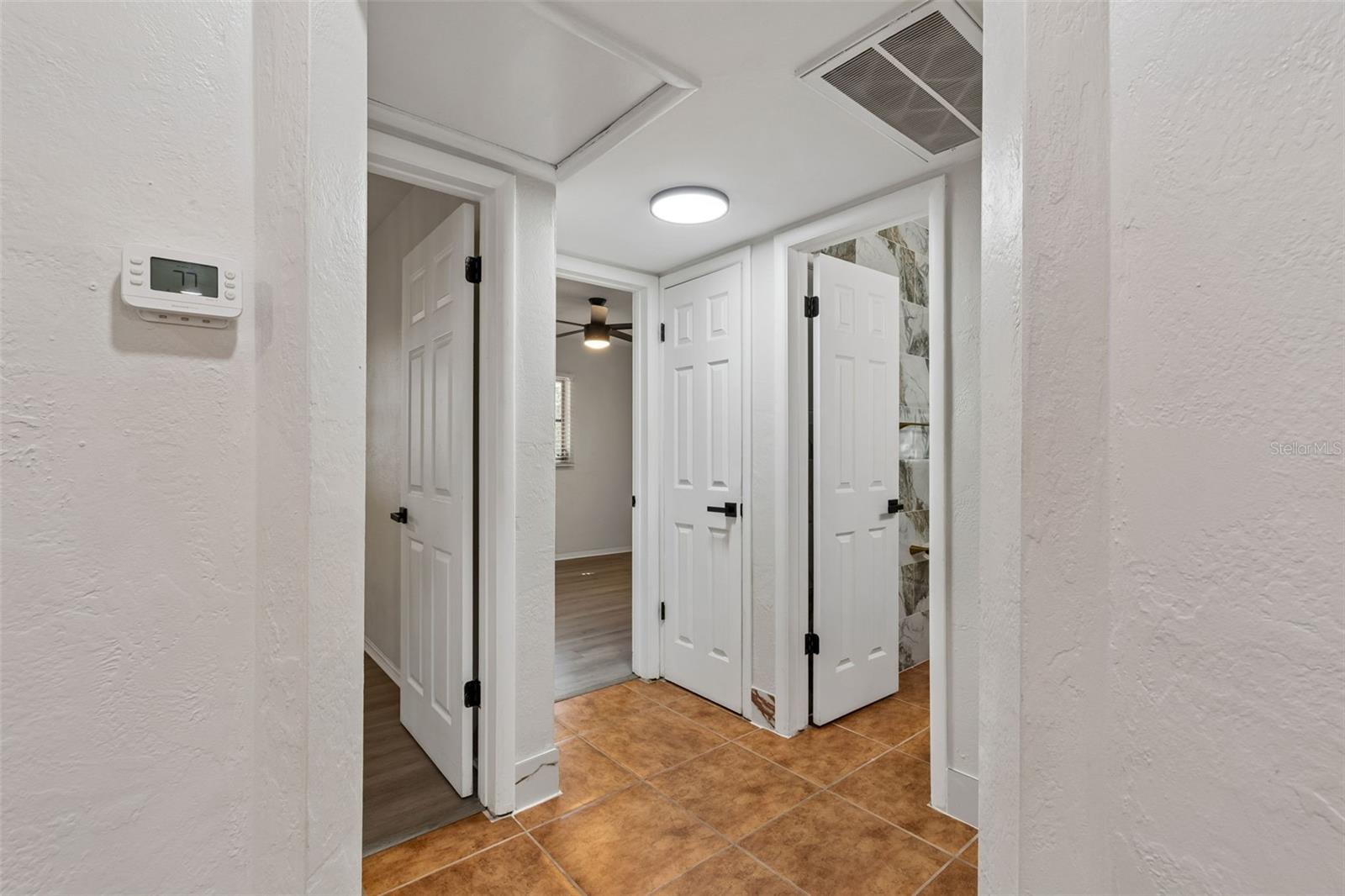 Image 21 of 64 For 5857 4th Avenue N