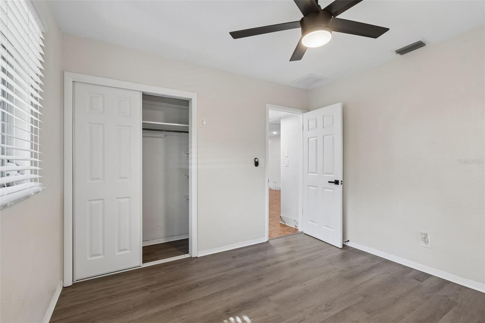 Image 24 of 64 For 5857 4th Avenue N
