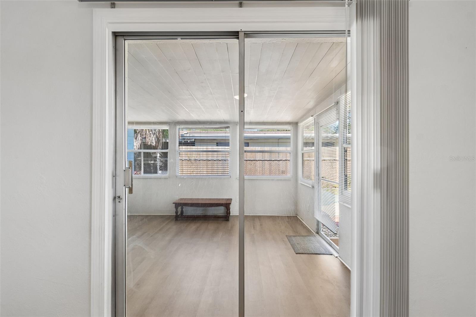 Image 33 of 64 For 5857 4th Avenue N
