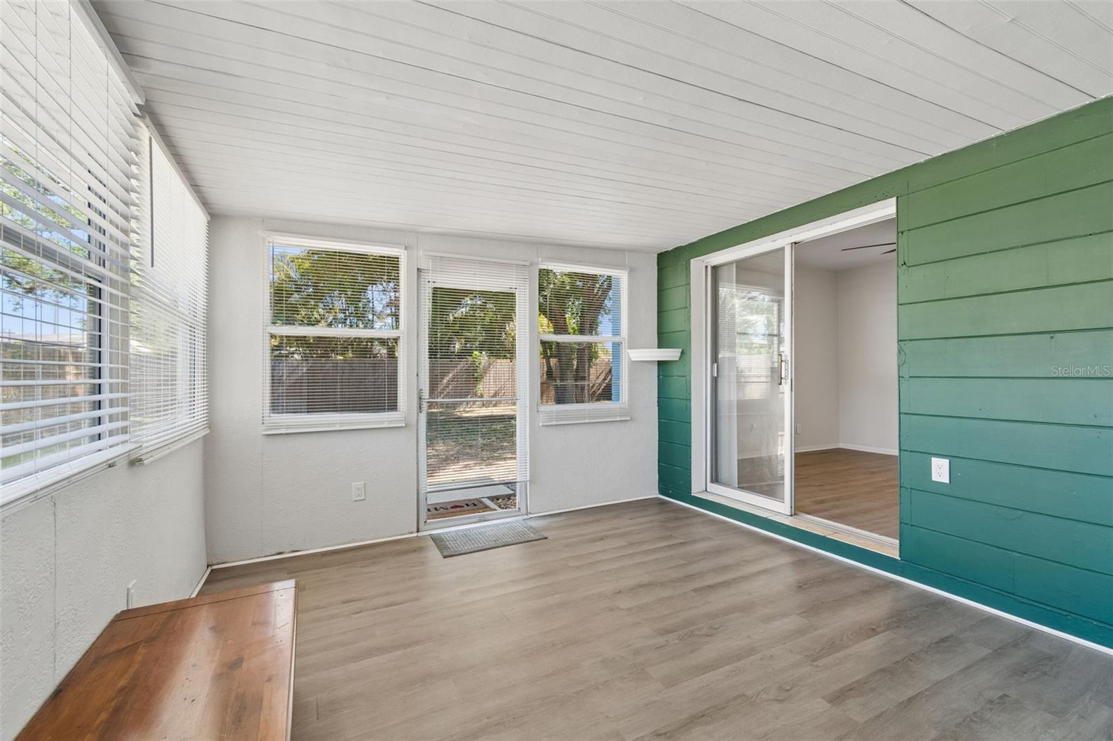Image 37 of 64 For 5857 4th Avenue N