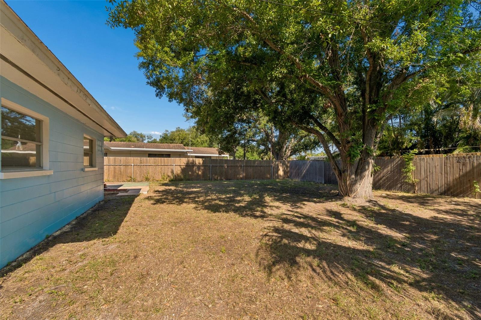 Image 47 of 64 For 5857 4th Avenue N