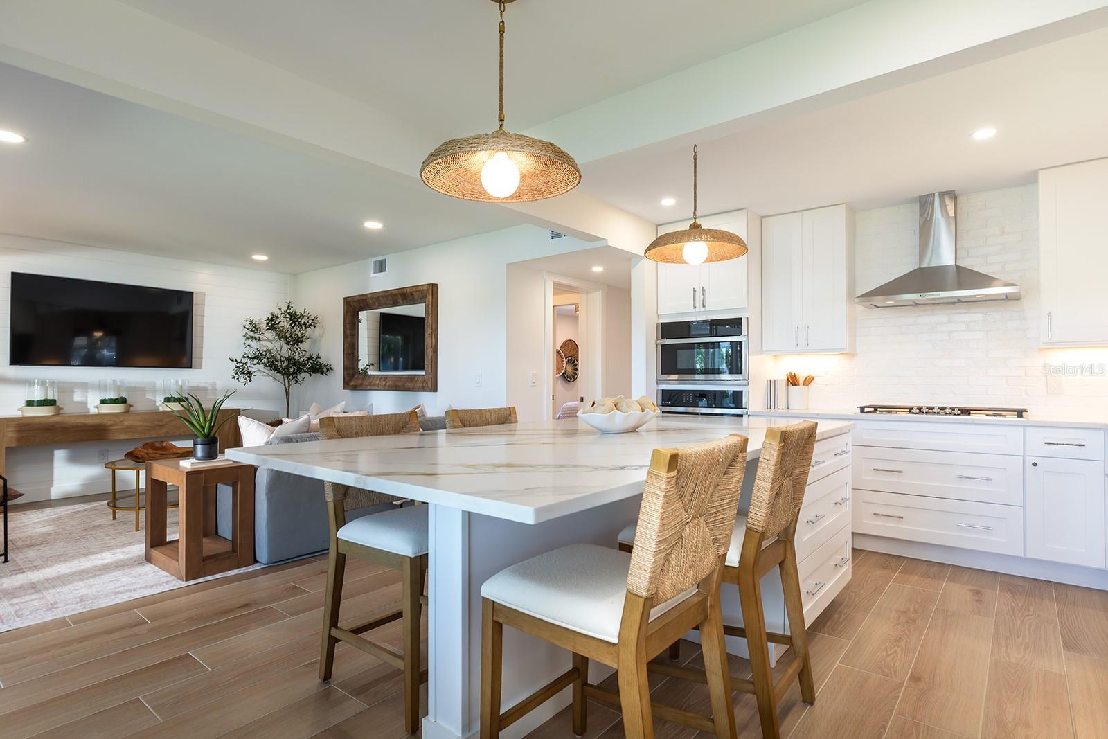 Image 10 of 17 For 273 Lake Griffin Circle