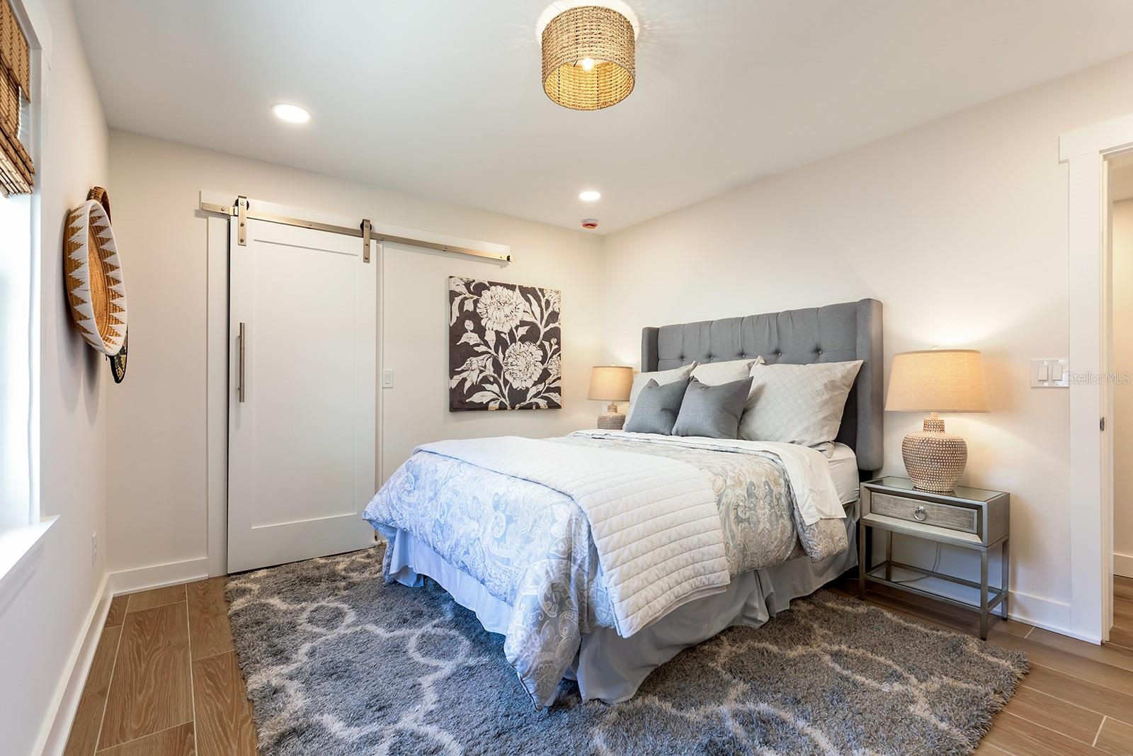 Image 15 of 17 For 273 Lake Griffin Circle