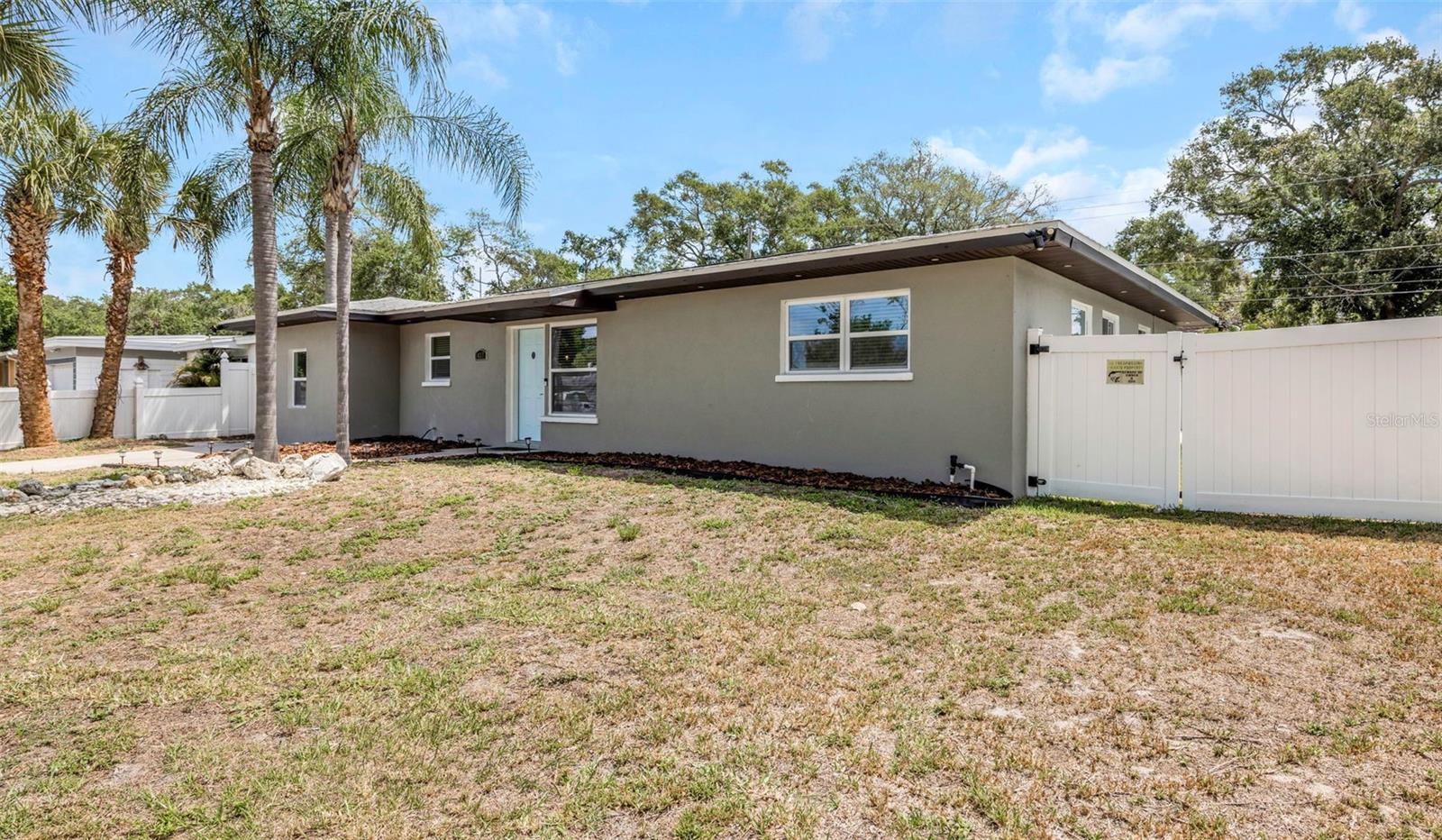 Image 2 of 33 For 1437 Carlos Avenue