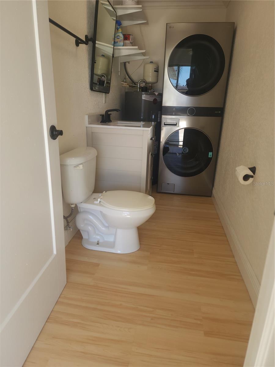 Image 14 of 26 For 2494 Del Rio Way