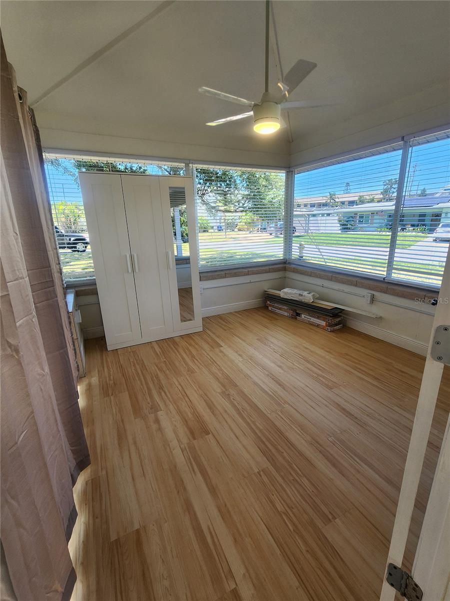 Image 16 of 26 For 2494 Del Rio Way