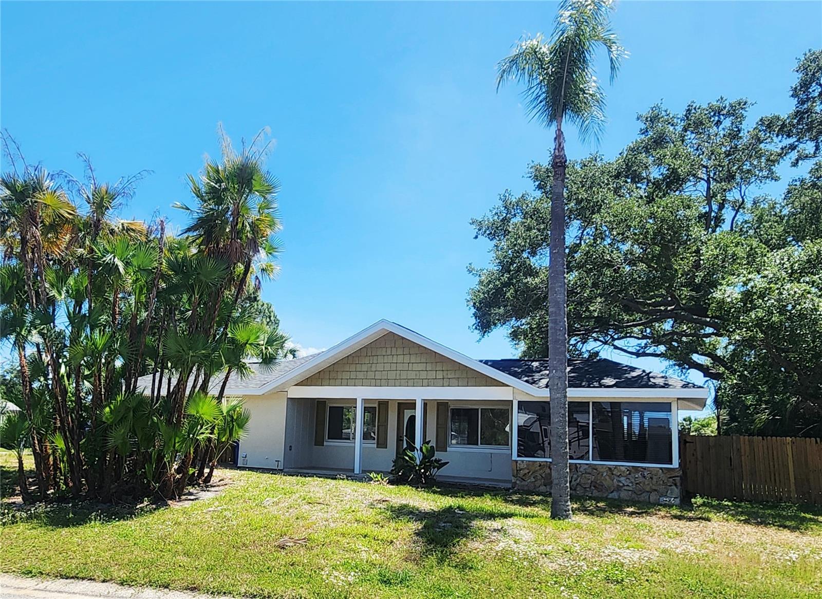 Image 2 of 26 For 2494 Del Rio Way