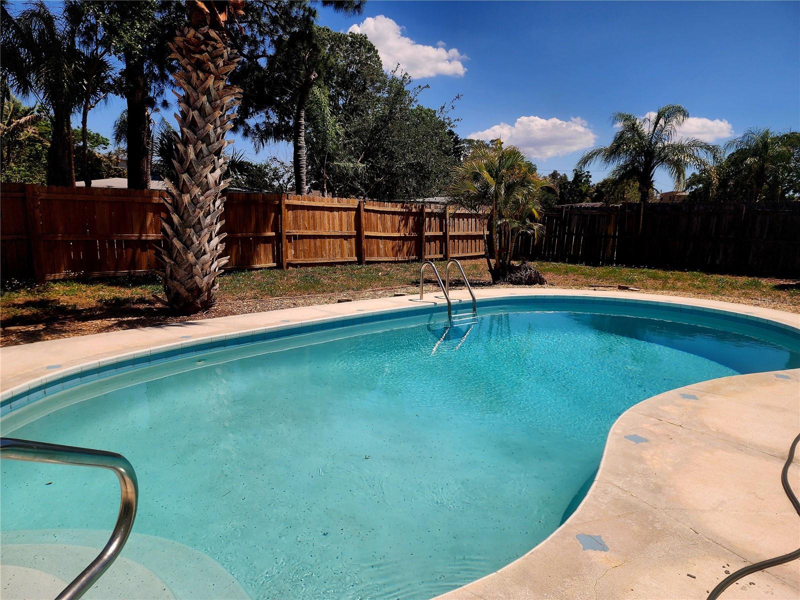 Image 6 of 26 For 2494 Del Rio Way