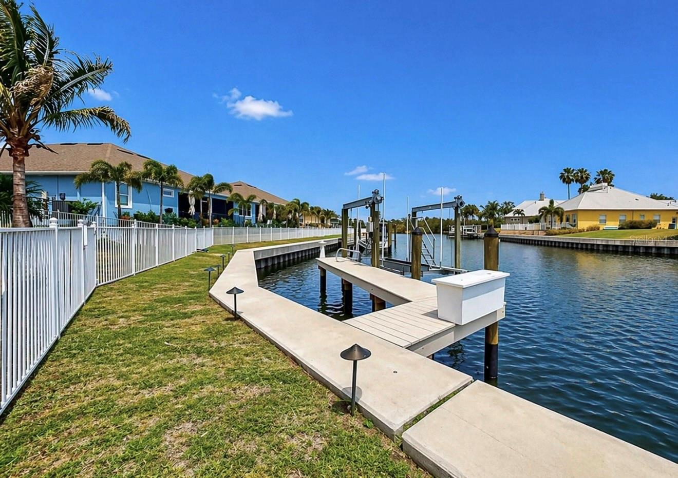 Image 3 of 60 For 954 Signet Drive