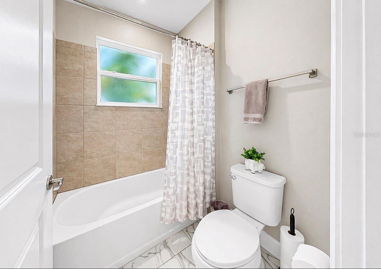 Image 30 of 60 For 954 Signet Drive