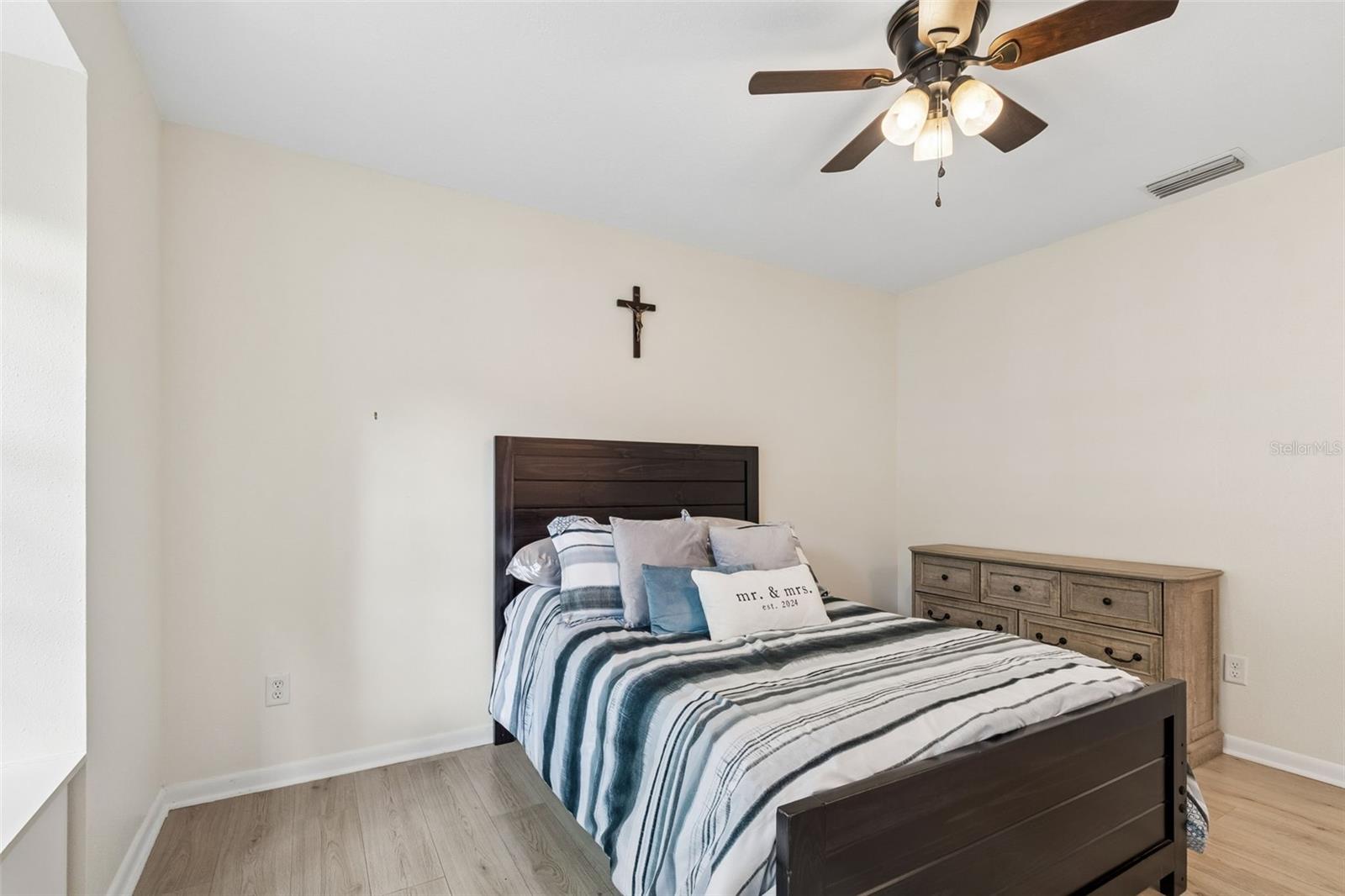 Image 22 of 87 For 13813 Fletchers Mill Drive