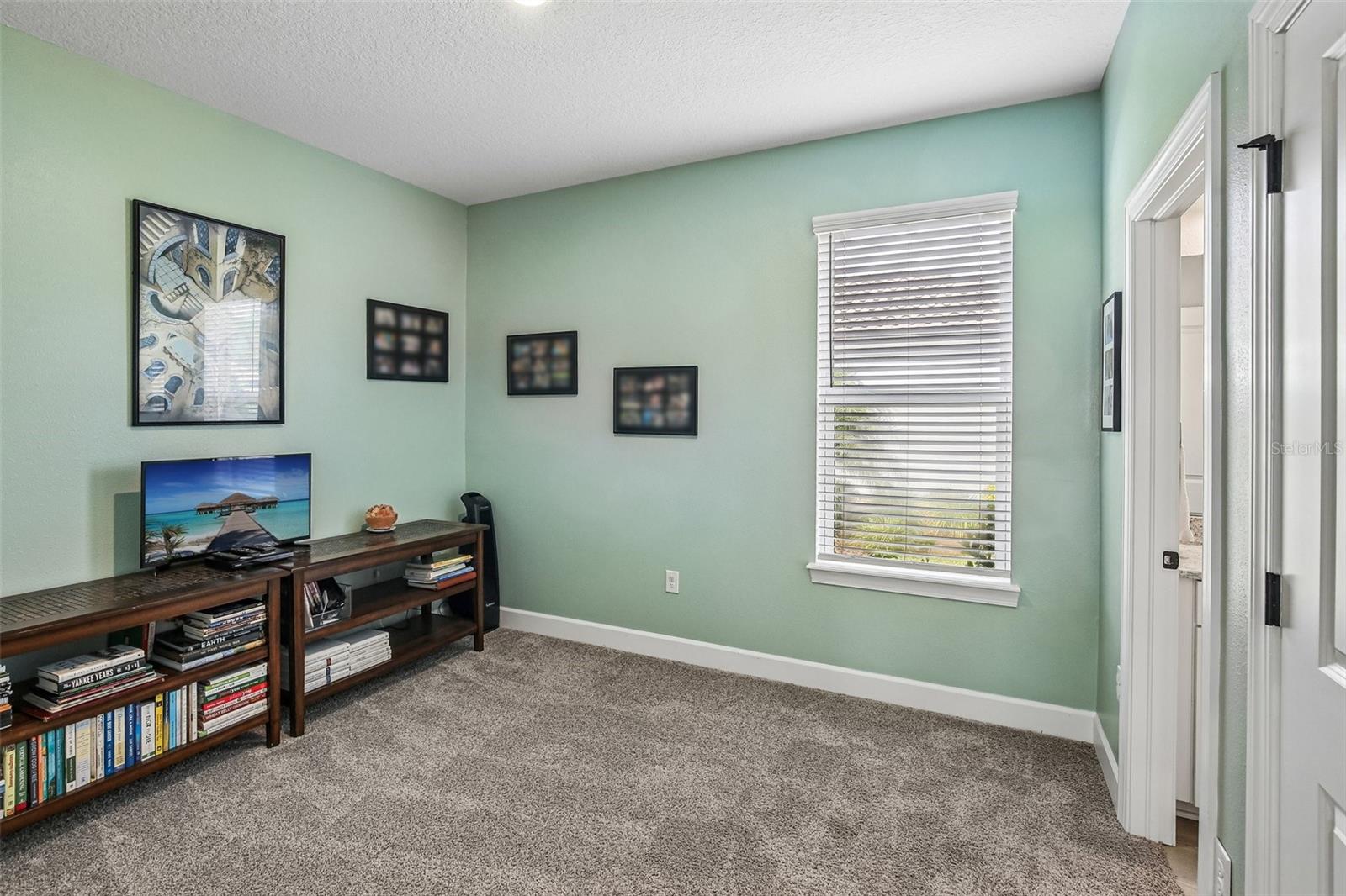 Image 24 of 53 For 10834 Calluna Drive