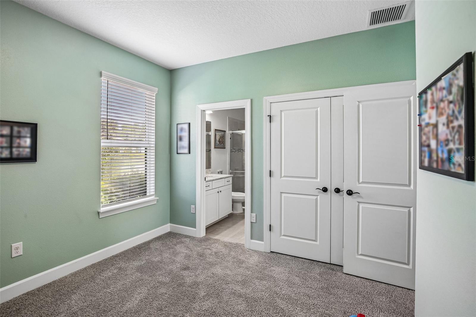 Image 25 of 53 For 10834 Calluna Drive