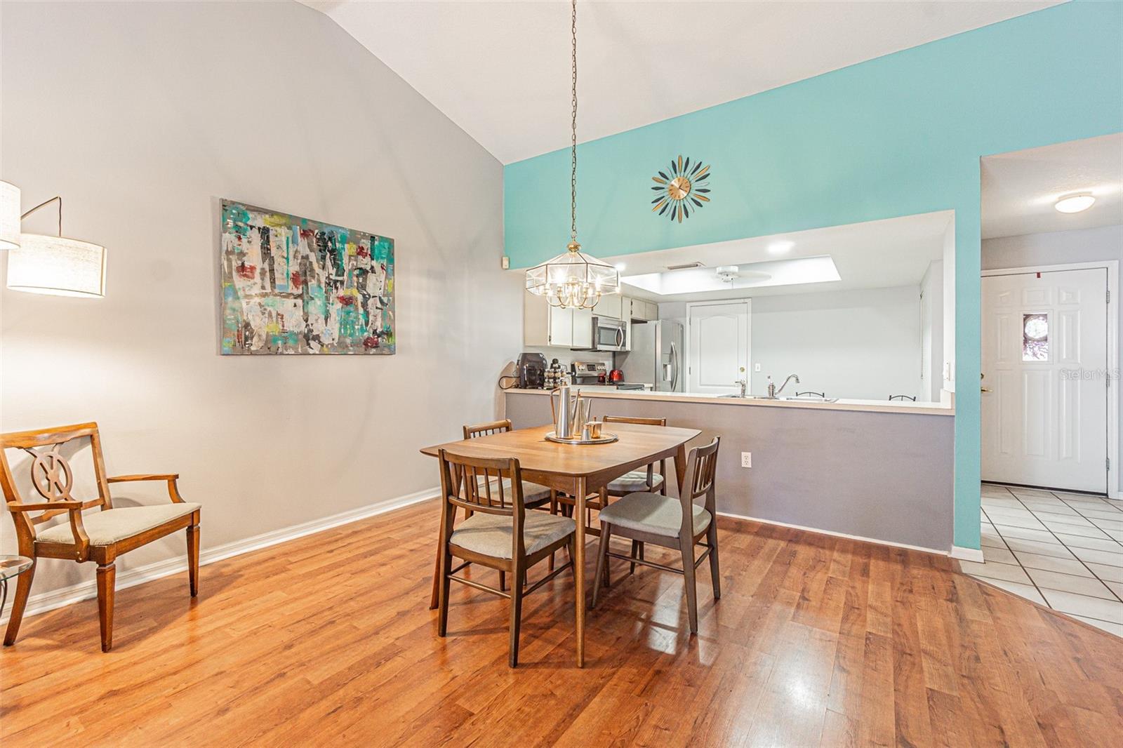 Image 15 of 47 For 6431 Laurelwood Drive