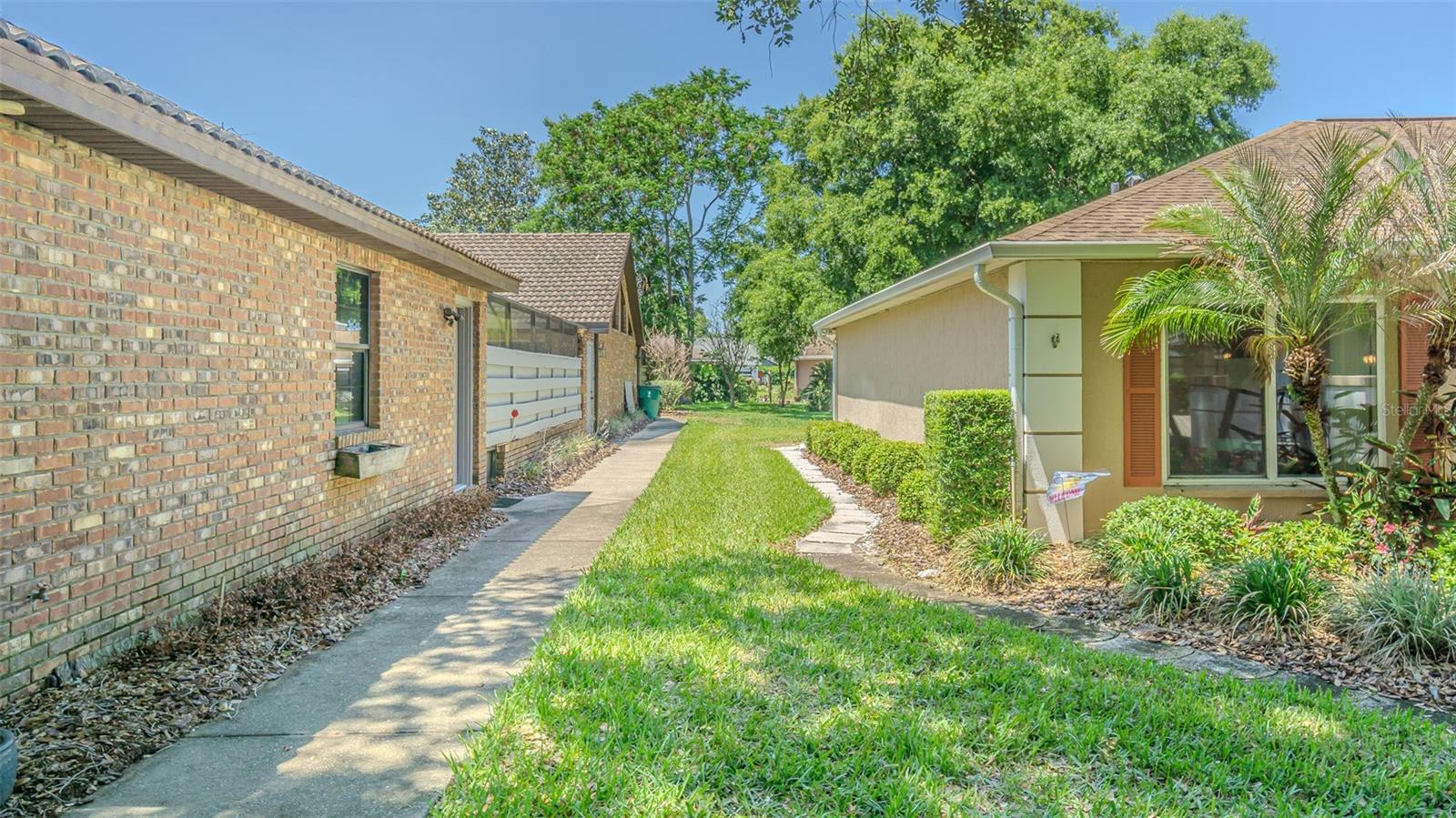 Image 31 of 47 For 6431 Laurelwood Drive