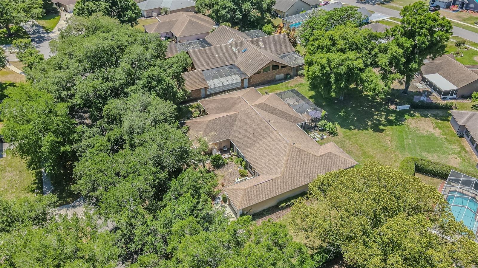 Image 38 of 47 For 6431 Laurelwood Drive