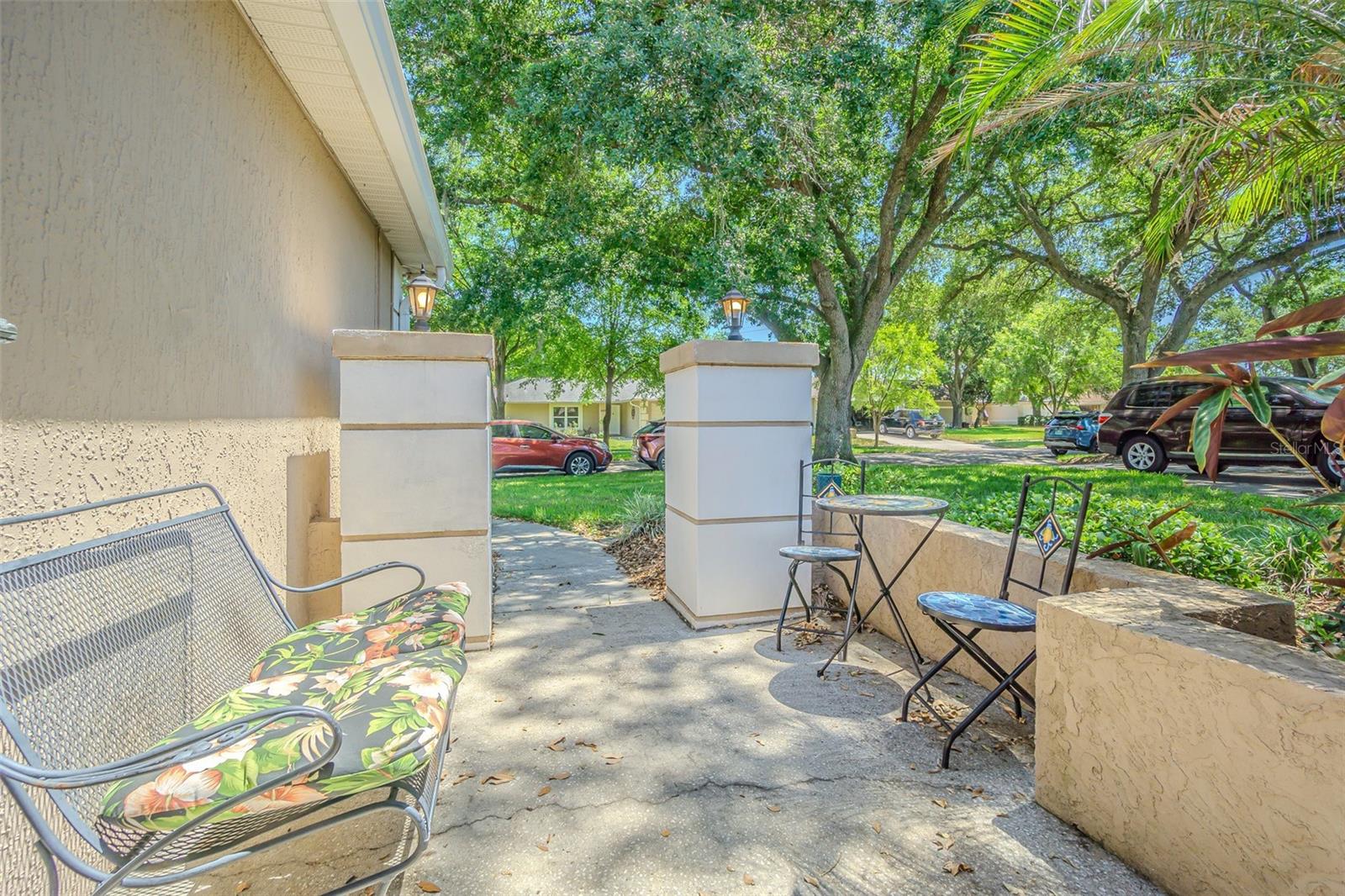 Image 9 of 47 For 6431 Laurelwood Drive